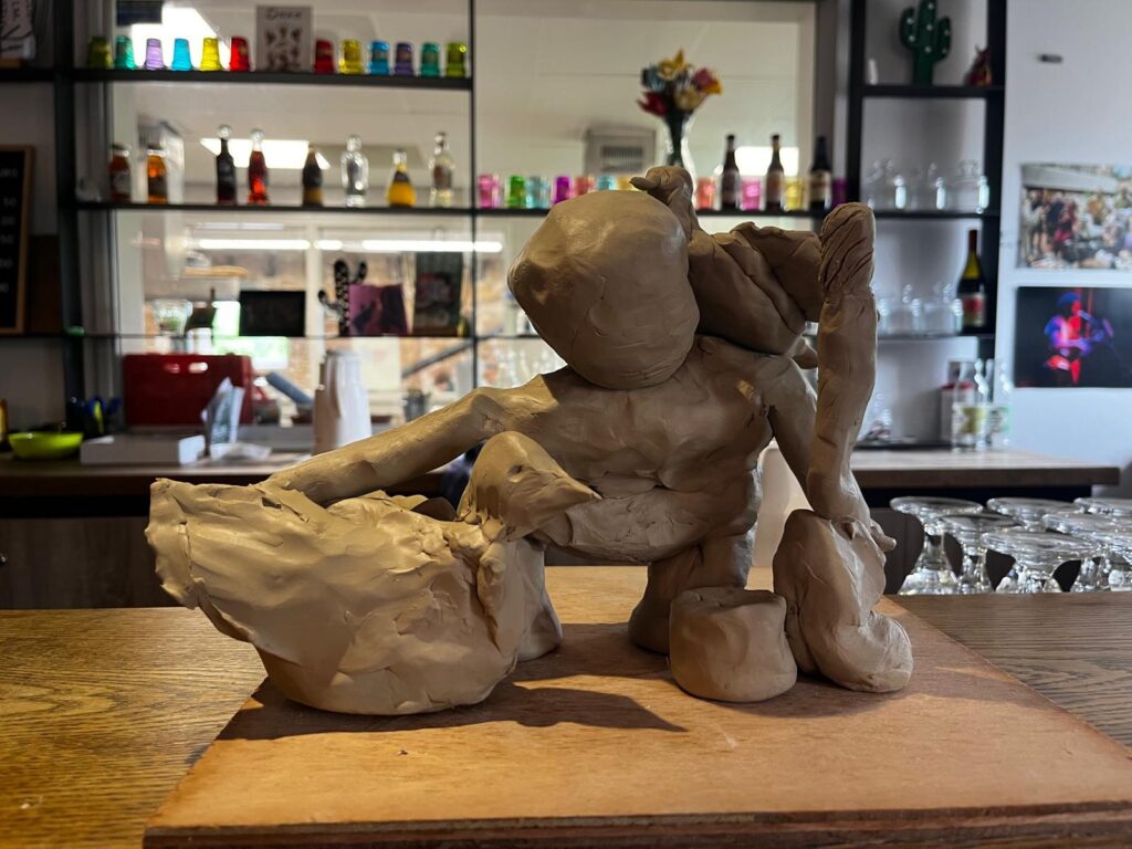 Kleien kunstwerk van studenten Gezond en Wel van de Hogeschool Utrecht